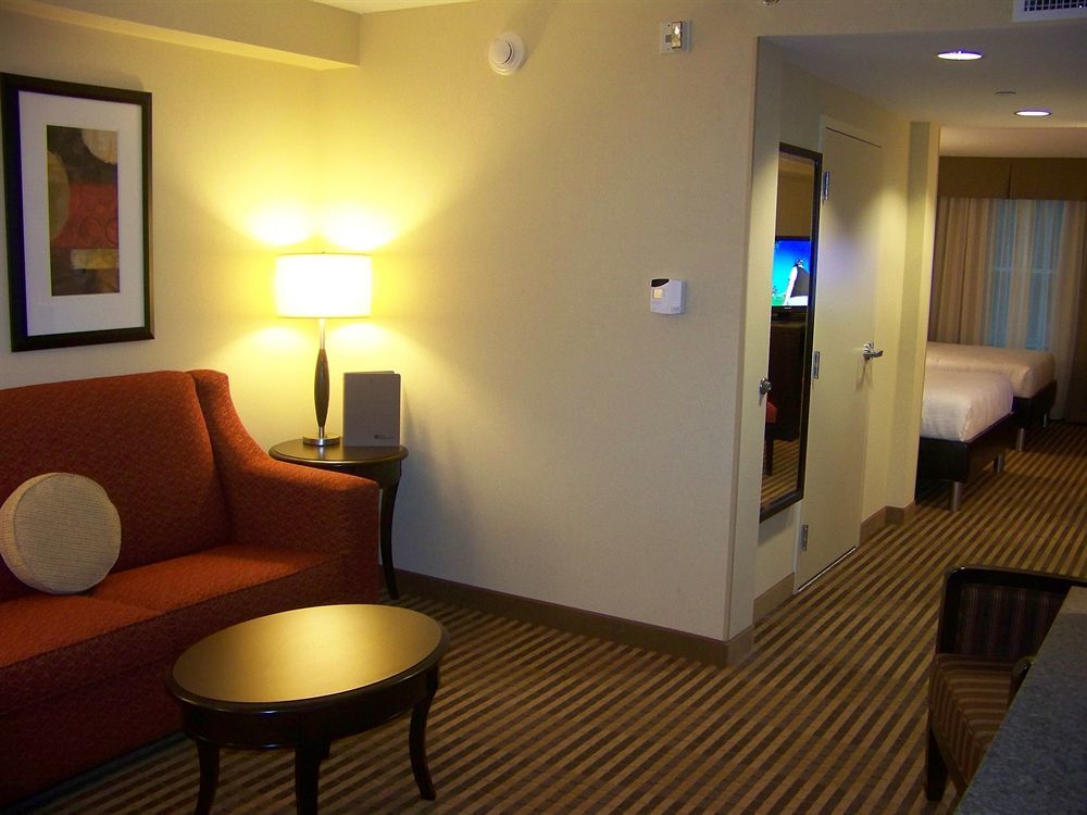 Hilton Garden Inn Columbia/Northeast Екстер'єр фото